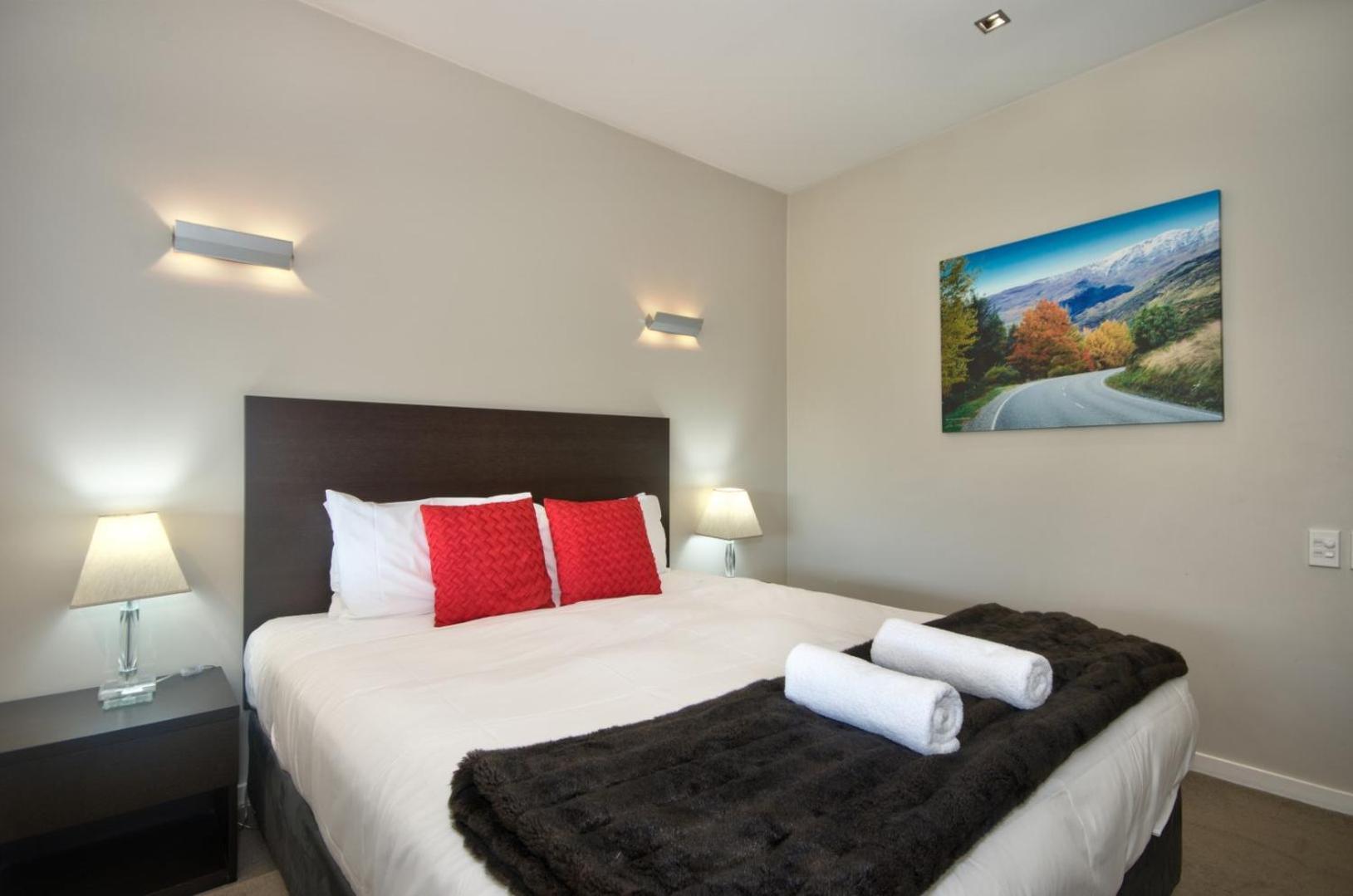 Pure Retreat Lake Views Queenstown Exterior foto